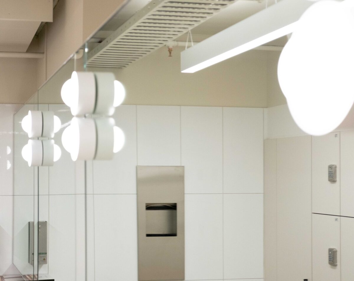 End of trip facilities and lockers at Petrie Tce